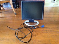 Dell UltraSharp 1704FPVt 17 Inch Flat Panel LCD Monitor N2