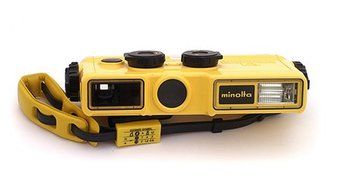 Minolta Weathermatic a type 110 16mm Underwater Diving Scuba Camera
