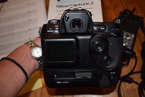 NIKON D1X 5.47 Megapixel SLR Digital Camera (Discontinued by Manufacturer) N5