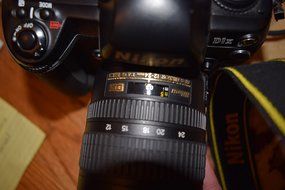 NIKON D1X 5.47 Megapixel SLR Digital Camera (Discontinued by Manufacturer) N6