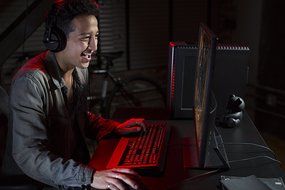 HP Omen 32-inch QHD Display N2