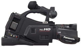 Panasonic AG-AC7PJHD/SD AVCHD CAMCORDERVideo Camera with 23x Optical Zoom with 3.46-Inch LCD(Black) (Discontinued...