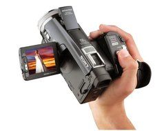 Sony DCR-HC1000 3-CCD MiniDV Digital Handycam Camcorder w/12x Optical Zoom (Discontinued by Manufacturer) N5