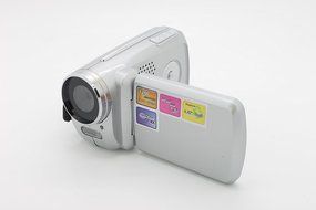 Mowon HD 720P 1.8inch TFT LCD Rotation 4X Zoom Mini DV Digital Camcorder Video Camera Recorder Max 12.0 Mega Pixels... N9