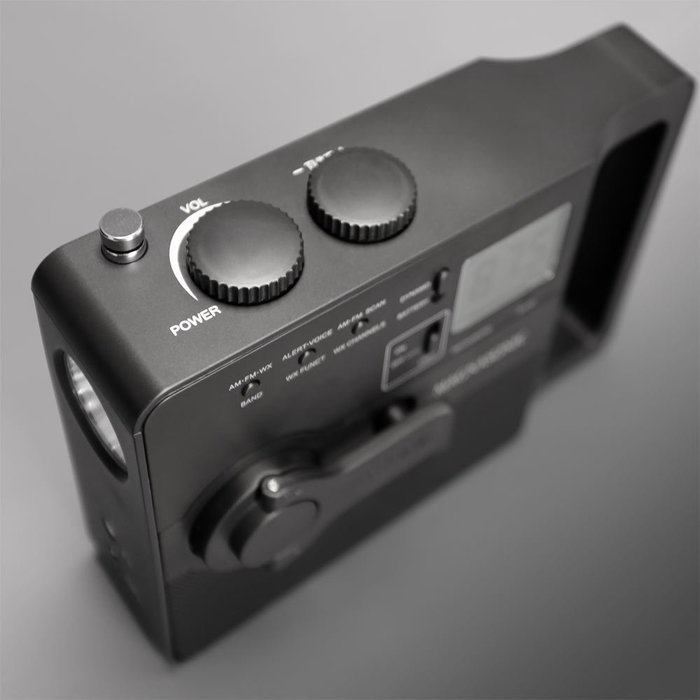 Magnasonic Multi-Function Hand Crank Emergency Radio, Dynamo Charging, AM/FM/Weather Alert, Ultra Bright LED Flashlight... N5