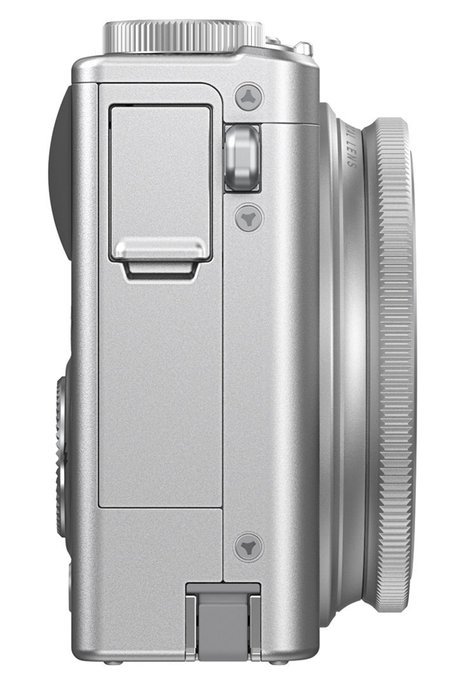 Fujifilm XQ1 12MP Digital Camera with 3.0-Inch LCD (Silver) N7