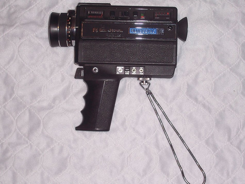 Bell & Howell 8mm Filmosonic Xl 1235 Movie Camera