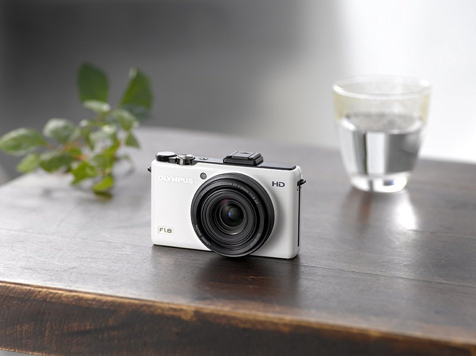 XZ-1 White - International Version (No Warranty) N6
