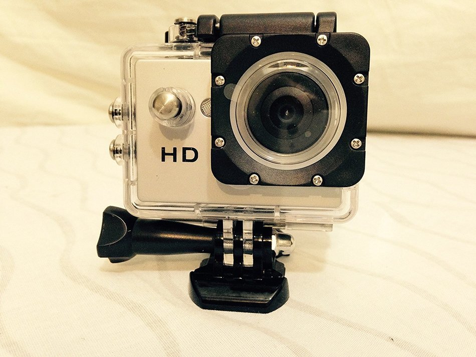 Silver AVI Video Recording HD 720p Action Cam with Built-In 1.5-Inch LCD Screen and Waterproof Case Bonus (Including...