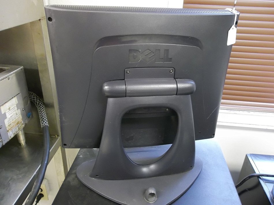 Dell Ultrasharp 1702FP LCD Monitor 17" N3