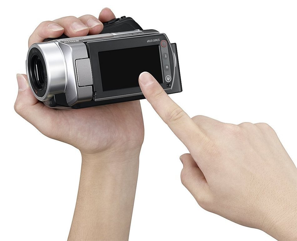 Sony DCR-SR220 4MP 60GB Hard Drive Handycam Camcorder with 15x Optical Image Stabilized Zoom (Discontinued by... N8