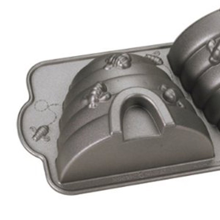 Nordic Ware Heritage Bundtlette Cake Pan, Metallic N5