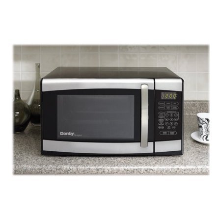 Danby 0.7-cu ft Countertop Microwave 120 volts, Stainless Steel N2
