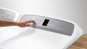 Fisher Paykel DG7027G1 27" AeroCare Series Gas Dryer with 7.0 cu. ft. Capacity, in White N3