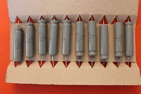 Capacitor oxide electrolytic K50-24V 100V 220uF USSR 5 pcs