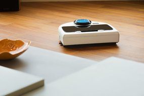 Botvac D75 Neato Bagless Robotic Vacuum Robot, White Cleaner (Complete Set) w/ Bonus: Premium Microfiber Cleaner... N2