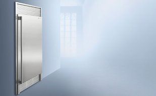 Electrolux E32AR75JPS 32" Built-In All Refrigerator with Custom-Fit&trade; Capacity and Custom-Design&trade; Organ, Stainless... N5