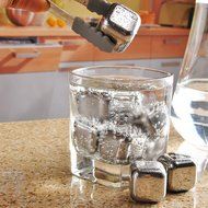 Stainless Steel Whiskey Stones Set of 8 with Plastic Storage Box Reusable Ice Cubes N3