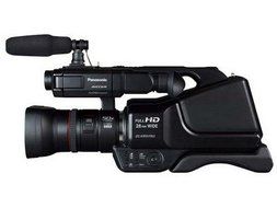 FULL-HD 1080P SHOULDER-MOUNT AVCCAM CAMCORDER