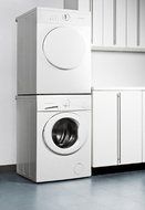 Summit Appliance Dryer in White N5