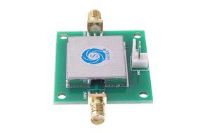 SMAKN&reg; Ultra-low-noise high-linearity LNA module 50M-4G 0.6dB noise figure / RF low noise amplifier N4