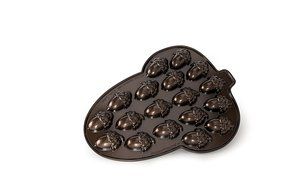 Nordic Ware Haunted Skull Cakelet Pan, Bronze N25