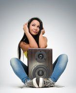 LONPOO 05BT Mini Bluetooth Bookshelf Speaker 30W *2 Classic Wooden Loudspeaker with Carbon Fiber Woofer and Silk... N4