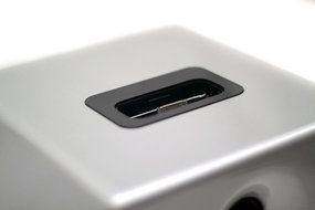 Earthquake Sound IQ52S iPod Docking Speaker System (Silver Piano Gloss, Pair) N9