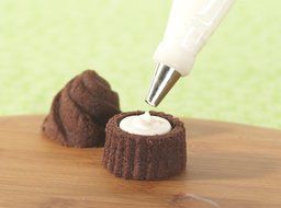 Nordic Ware Commercial Filled Cupcakes Pan 85002 N4