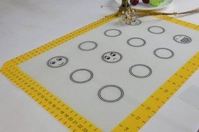 Homankit Silicone Baking Mat with Measurements - 4 Kinds of Facial Expressions Design - 11 5/8" x 16 1/2" Reusable... N4