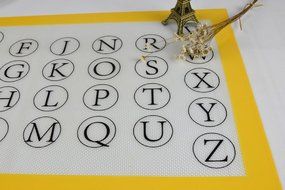 Homankit Silicone Baking Mat - Non Stick Silicon Liner for Bake Pans &amp; Rolling - Unique Design of 26 Letters -... N3