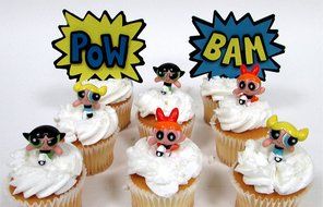 POWERPUFF GIRLS 8 Piece Birthday CUPCAKE Topper Set Featuring Powerpuff Girls Figures and Decorative Themed Accessories... N2
