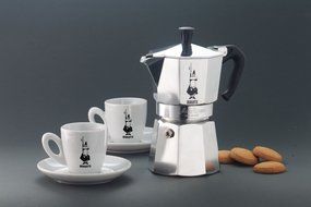 Bialetti Moka Express 9 cup Espresso Maker N8