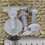 4pcs Fondant Gum Paste Plunger Cutter Flower White N6