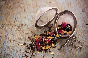 Sino Banyan Tea Ball Strainer,Hook,Dishwasher Safe