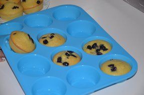 Pack of 2 Silicone Muffin Cupcake Pan (12 cups and 24 cups) Blue N3