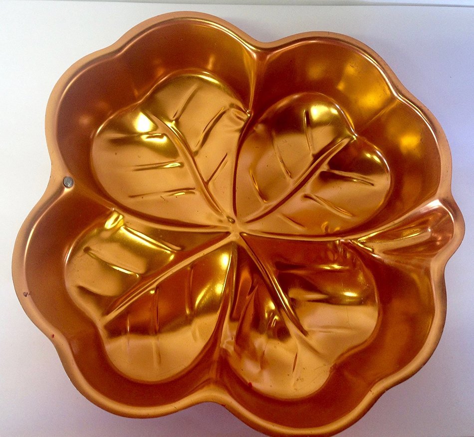 Copper Four-Leaf Jell-O / Cake Pan N2