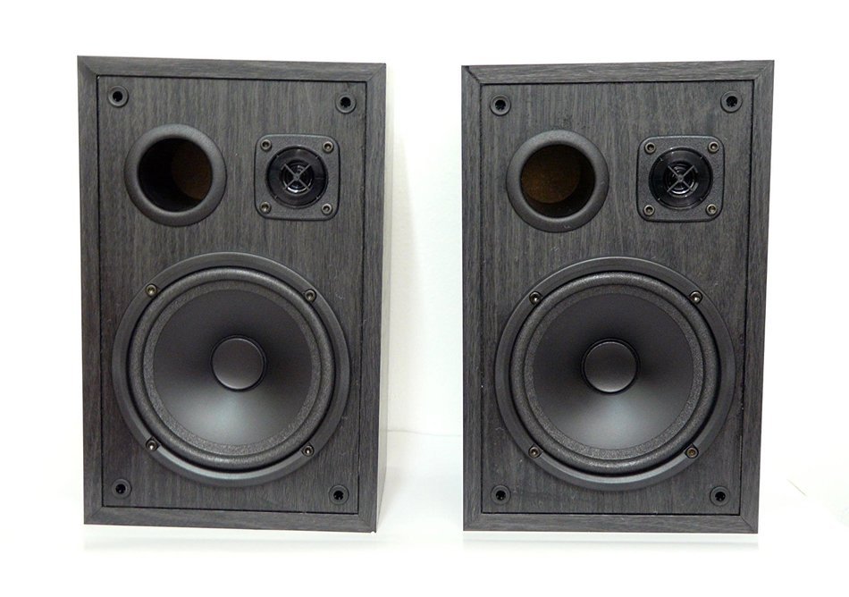 Cerwin Vega RE-16 Bookshelf / Home Theater / Satellite 6-1/2 inch 2-Way Speakers (Priced Per Pair) MADE IN USA