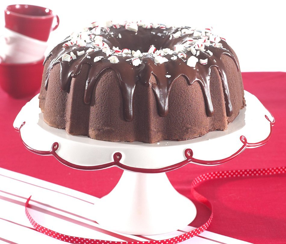 Nordicware 6-Cup Non-Stick Bundt Pan, Lightweight N2