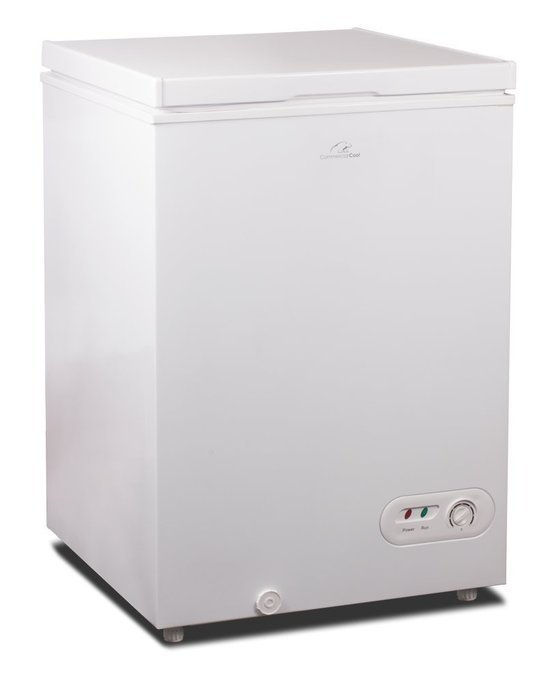 Commercial Cool CCF69W 6.9 Cu. Ft. Chest Freezer with Power on Indicator light and R600a Refrigerant, White N3