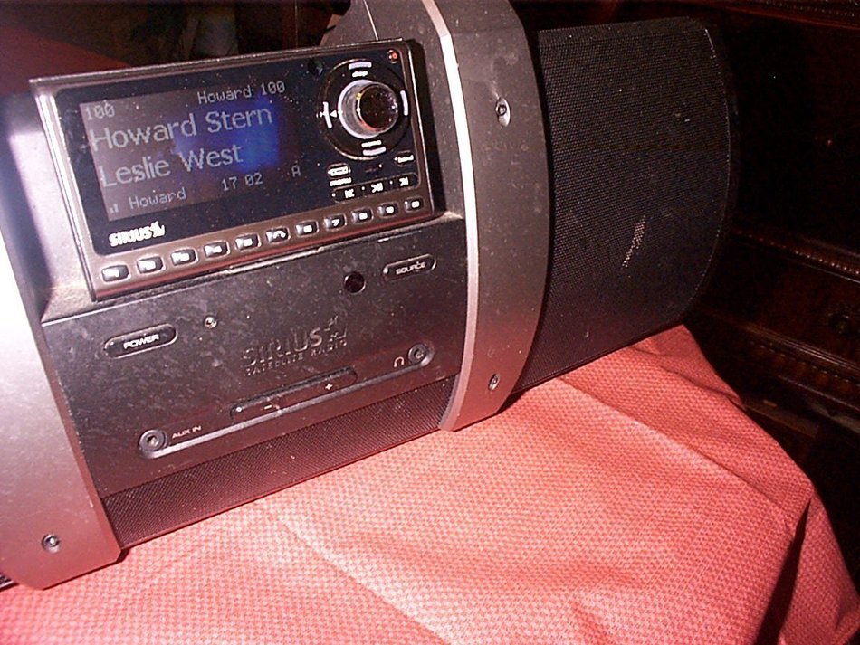 Sirius XM SUBX1R Boombox & active SP5 receiver Potential Lifetime subscription N3