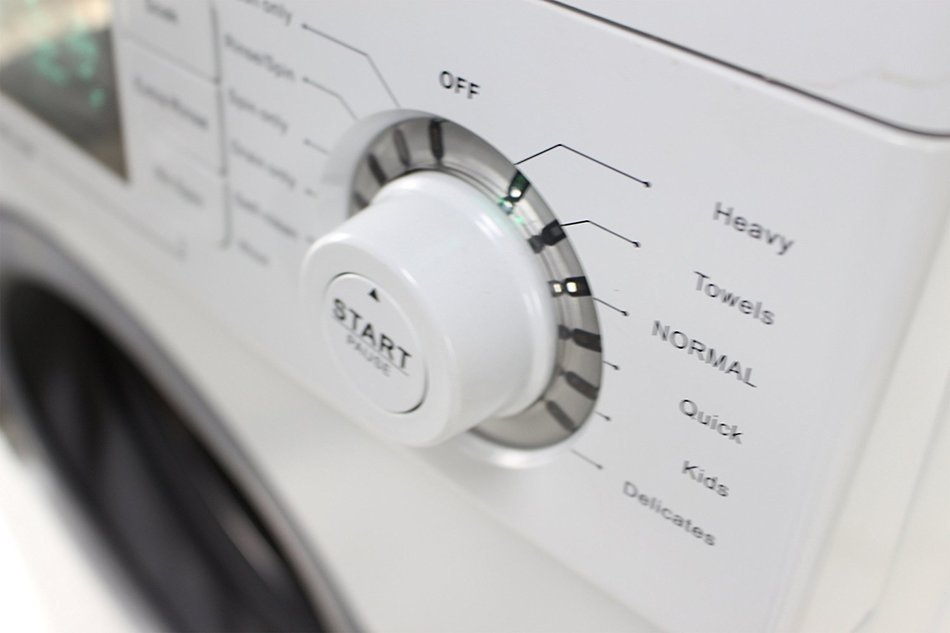 Majestic Stackable Compact Super Washer MJ824W and Compact Short Dryer MJ850D Set N8