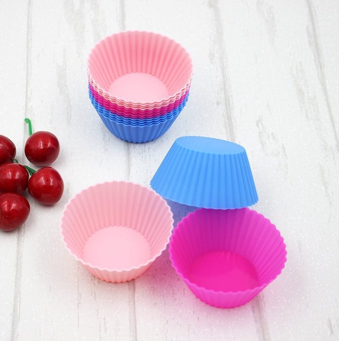 Baking Reusable Silicone Cupcake Muffin Dessert Cups Liners Molds Sets -- 7cm, Random Color (24/Pack) (24, 7cm) N3