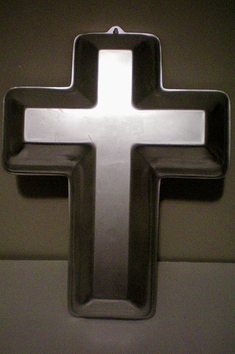 Wilton Cross Cake Pan -- Perfect shape to highlight communion, confirmation, baptismal and other religious celebrations...