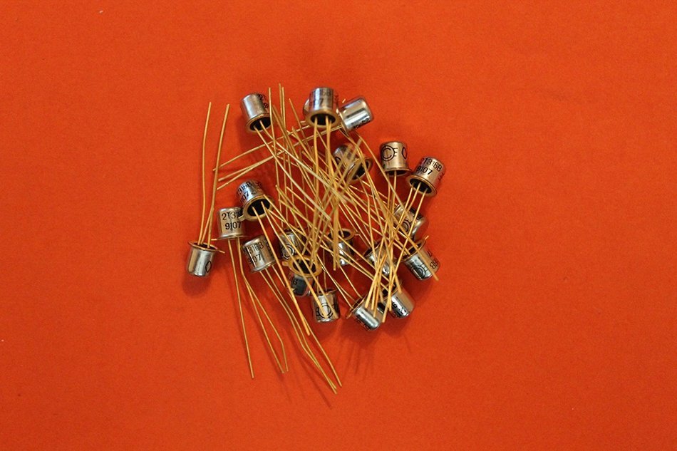 Transistors silicon 2T316V analogue 2N709A GOLD military USSR 5 pcs