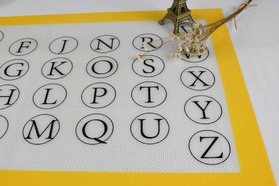 Homankit Silicone Baking Mat - Non Stick Silicon Liner for Bake Pans & Rolling - Unique Design of 26 Letters -... N3