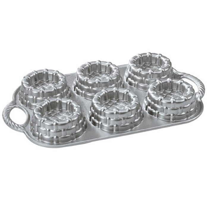 Nordic Ware Cast-Aluminum Nonstick Muffin Pan, Sweetheart Rose N11