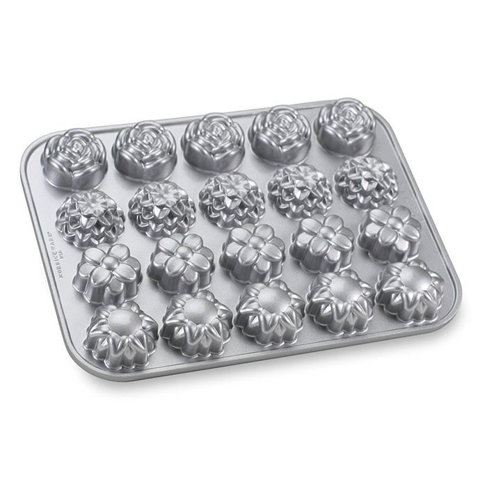 Nordic Ware Cast-Aluminum Nonstick Muffin Pan, Sweetheart Rose N14