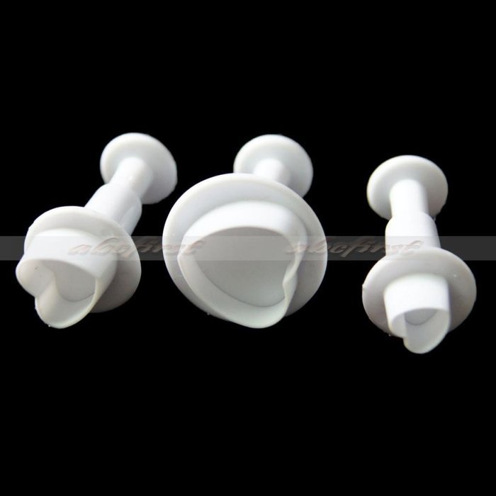 Generic 3Pcs/Set Heart Shaped Fondant plunger Cutter cake decorating Sugarcraft embossing tool(White)
