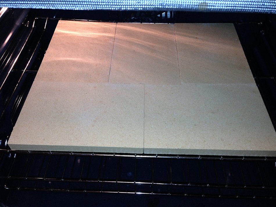 Dough-Joe&reg; 15" x 18" Pizza and Baking Stone (5-piece set) N3